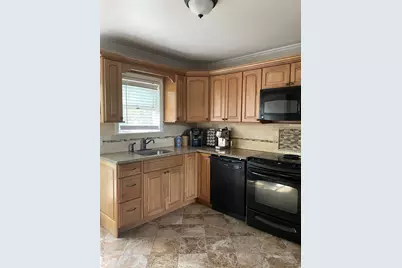 4 Marlo Court, Selden, NY 11784 - Photo 8