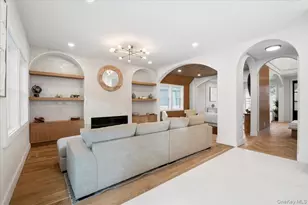 22 Franklin Ave, Port Washington, NY 11050 - Photo 10