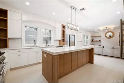 22 Franklin Avenue, Port Washington, NY 11050 - Photo 12