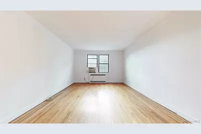 69-40 Yellowstone Boulevard #407, Forest Hills, NY 11375 - Photo 8