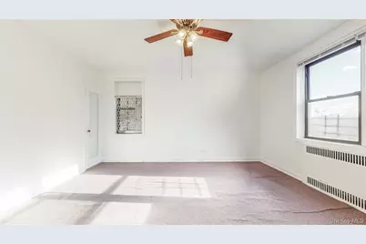 69-40 Yellowstone Boulevard #407, Forest Hills, NY 11375 - Photo 14