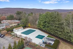 482 Iroquois Ct, Suffern, NY 10901 - Photo 6