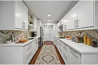 25 Chapel Place #1H, Great Neck, NY 11021 - Photo 8