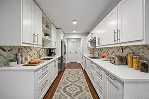 25 Chapel Pl, Great Neck, NY 11021 - Photo 8