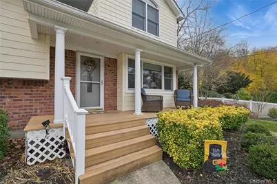 6 Joseph Court, East Northport, NY 11731 - Photo 4