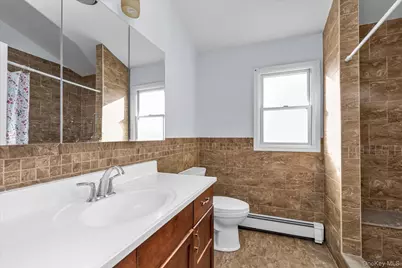 303 Oak Street, West Hempstead, NY 11550 - Photo 12