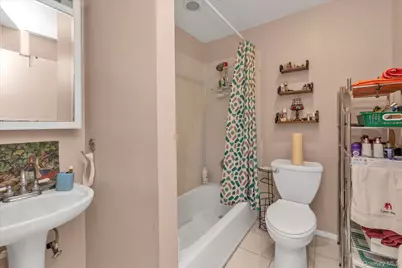 303 Oak Street, West Hempstead, NY 11550 - Photo 8