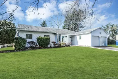 45 Verleye Avenue, East Northport, NY 11731 - Photo 2