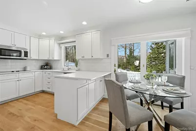 41 Edcris Lane, Huntington, NY 11743 - Photo 16