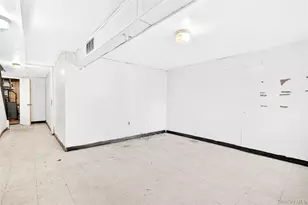 1304 Hobart Ave, Bronx, NY 10461 - Photo 50