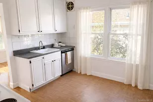 23-10 Waters Edge Dr, Bayside, NY 11360 - Photo 12