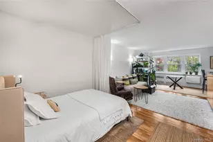 30 Pearsall Ave, Glen Cove, NY 11542 - Photo 2