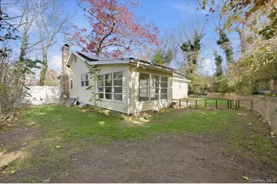 260 Lower Rocky Point Road, Sound Beach, NY 11789 - Photo 20