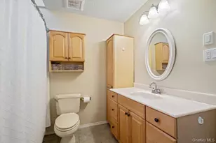 412 Clubhouse Ct, Coram, NY 11727 - Photo 10