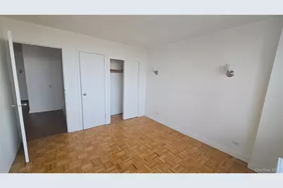 4140 Union Street #12S, Flushing, NY 11355 - Photo 6