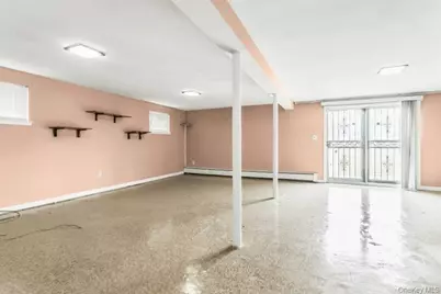 1070 Mahopac Road, West Hempstead, NY 11552 - Photo 20