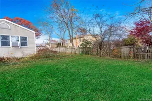 161 Fordham Ave, Medford, NY 11763 - Photo 26