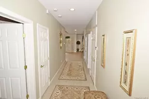 677 Balfour Pl, Melville, NY 11747 - Photo 2