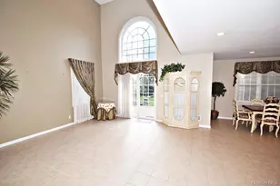 677 Balfour Pl, Melville, NY 11747 - Photo 4