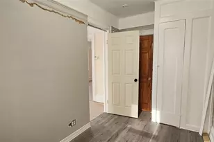 82-03 Myrtle Ave, Glendale, NY 11385 - Photo 18
