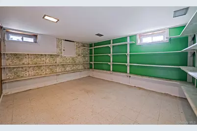 78 Patton Boulevard, New Hyde Park, NY 11040 - Photo 46