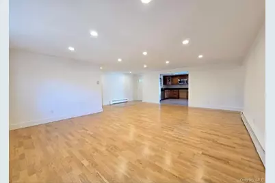 11 Hill Street, Ronkonkoma, NY 11779 - Photo 4