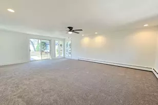 11 Hill St, Ronkonkoma, NY 11779 - Photo 10