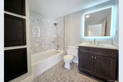 11 Hill Street, Ronkonkoma, NY 11779 - Photo 12