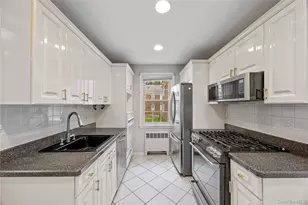 48 Lawrence Park Crescent, Bronxville, NY 10708 - Photo 6