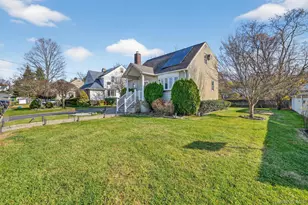 8 Robbins Ave, Elmsford, NY 10523 - Photo 2
