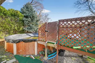 8 Robbins Ave, Elmsford, NY 10523 - Photo 36