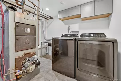 8 Robbins Avenue, Elmsford, NY 10523 - Photo 34