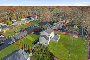 8 Marc Dr, Ridge, NY 11961 - Photo 4