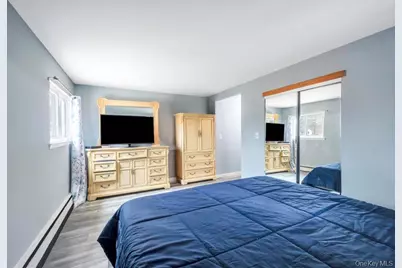 154 Woodland Avenue, Central Islip, NY 11722 - Photo 16