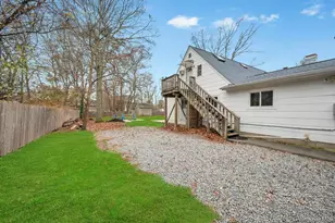 154 Woodland Ave, Central Islip, NY 11722 - Photo 32