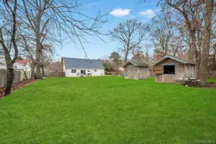 154 Woodland Ave, Central Islip, NY 11722 - Photo 30