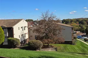 174 Country Club Ln, Pomona, NY 10970 - Photo 2