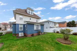 8-06 Clintonville St, Whitestone, NY 11357 - Photo 26