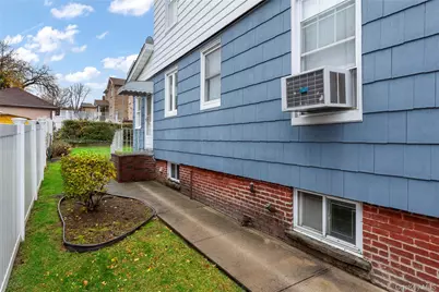 806 Clintonville Street, Whitestone, NY 11357 - Photo 24