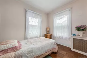 8-06 Clintonville St, Whitestone, NY 11357 - Photo 12