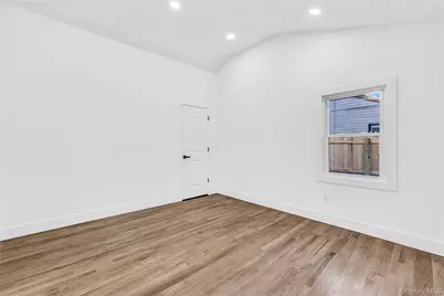 9 Lewis Street, Riverhead, NY 11901 - Photo 24