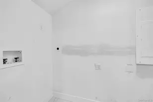 9 Lewis St, Riverhead, NY 11901 - Photo 26