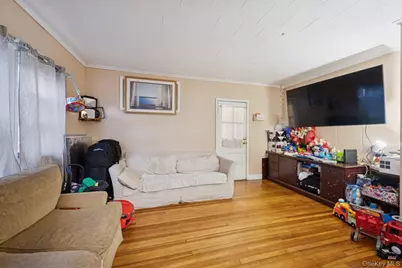 13 Academy Street, Patchogue, NY 11772 - Photo 4