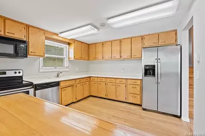 10 Brooker Drive, Newburgh, NY 12550 - Photo 6