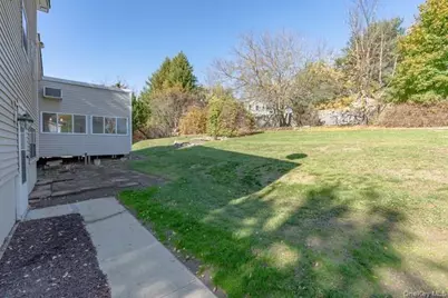 10 Brooker Drive, Newburgh, NY 12550 - Photo 28