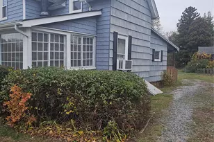 49 Arnold Ave S, West Babylon, NY 11704 - Photo 2