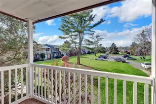 75 Artist Lake Dr, Middle Island, NY 11953 - Photo 2