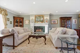 165 Peninsula Dr, Babylon, NY 11702 - Photo 4