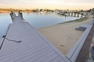 165 Peninsula Dr, Babylon, NY 11702 - Photo 32