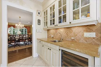 165 Peninsula Drive, Babylon, NY 11702 - Photo 14